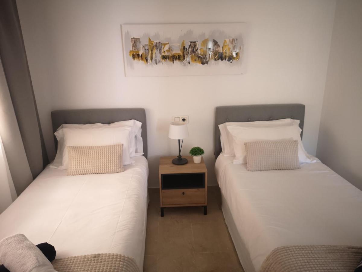 Costa Del Sol, Marina Del Mar Apartment El Faro Luaran gambar
